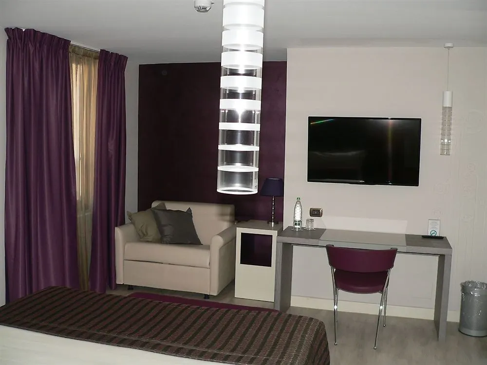 Hotel Soperga Milan 3*,