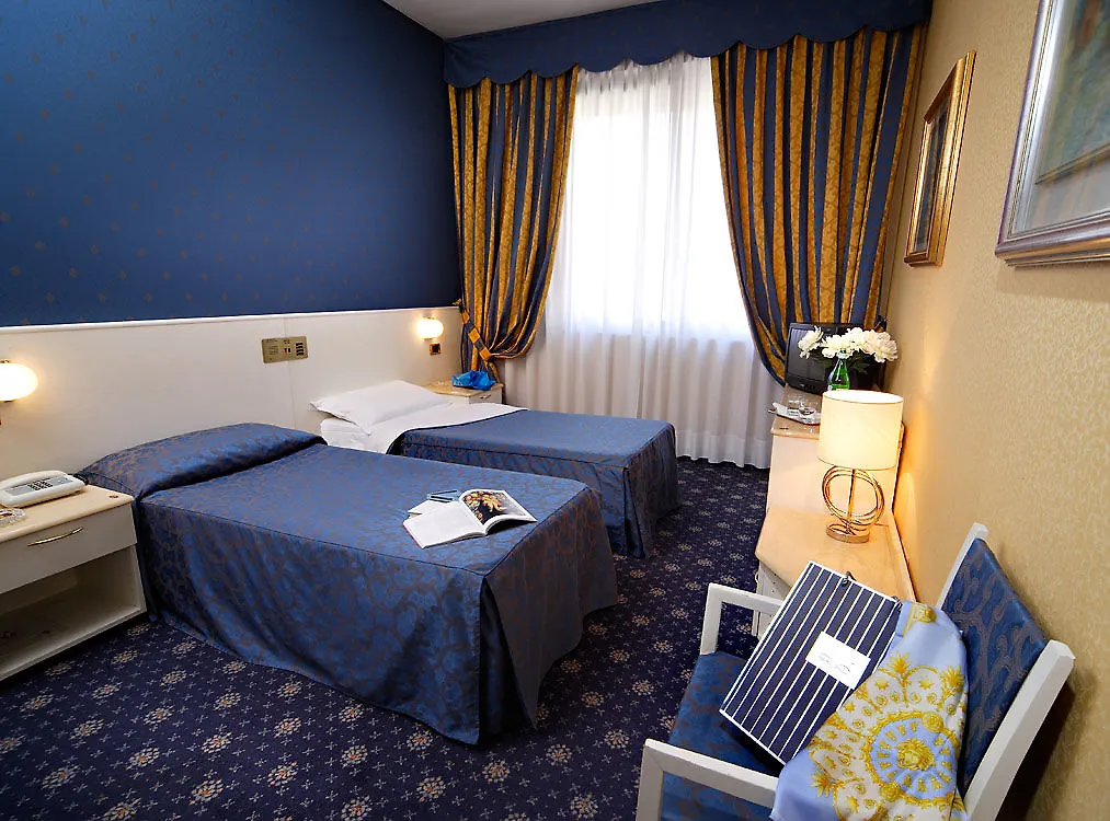 Hotel Soperga Milano 3*,